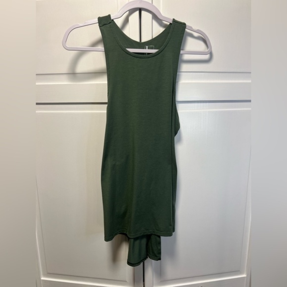 Mondetta Olive Green Muscle Tank Top size Small